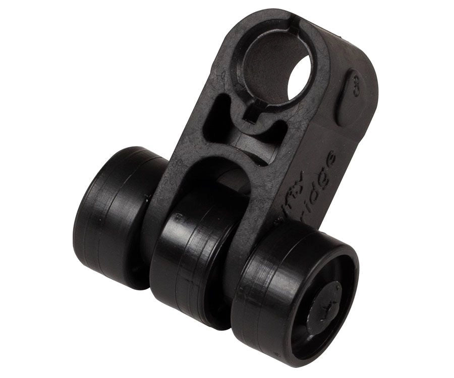 Shifty wheeled cue bridge
